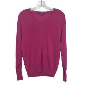 Uniqlo Womens 100% Wool V-Neck Sweater Rose Pink Size XS